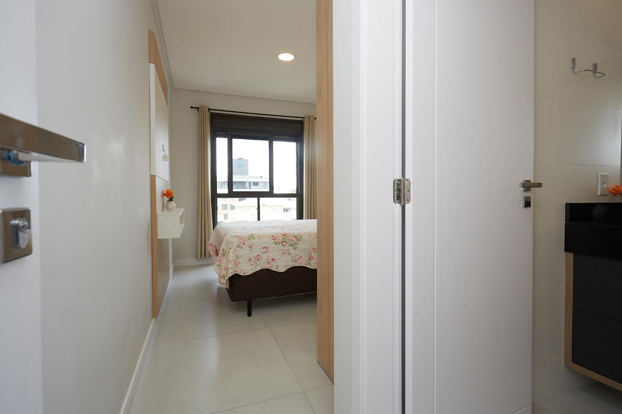 1087 Apartamento Novo Bem Localizado Com 2 Dormitorios E 2 Vagas De Garagem 邦比尼亚斯 外观 照片